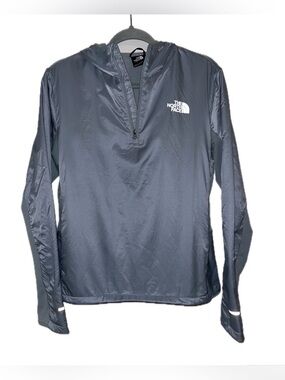 The North Face Women's Grey Quarter-Zip Windbreaker Pullover
